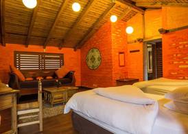 Luna Volcán, Adventure SPA - formerly Luna Runtún 5
