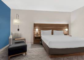 Holiday Inn Express SPRING HILL by IHG 4