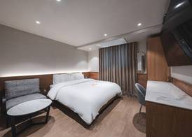 Gridt Hotel & Home 3