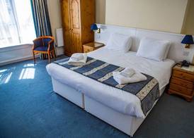 Yelf's Hotel 4