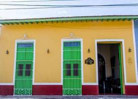 Hotel E La Calesa 2