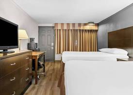 Rodeway Inn & Suites Saginaw I-675 3