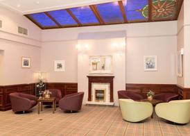 Marine Court Hotel 4