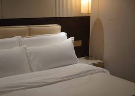 Golden Valley One Hotel Sports Center 3