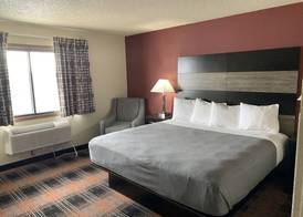 Baymont by Wyndham Waupun 3