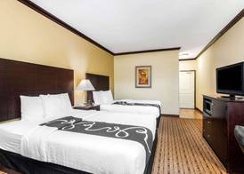 La Quinta by Wyndham Ennis 5
