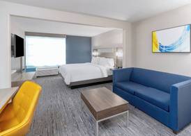 Holiday Inn Express & Suites CHEYENNE by IHG 4