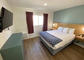 Salt Air Lodge 5