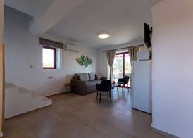 Abeloessa Methonian Hospitality 2