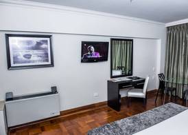 Belaire Suites Hotel 4