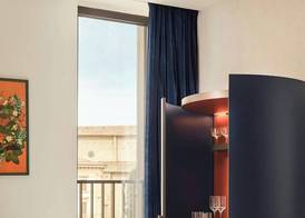 W Florence 4