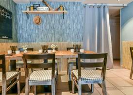Logis Hôtel & Restaurant La Villa Bleue 5