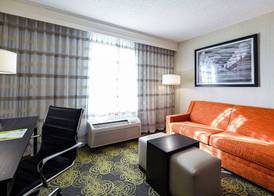 Holiday Inn CHARLOTTESVILLE-UNIV AREA by IHG 2