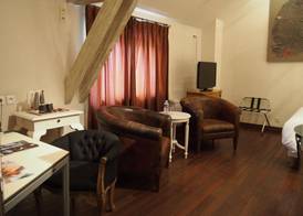 Logis Hôtel Les Pages 4