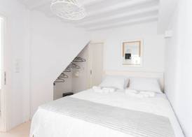 aniko suites Chora 3