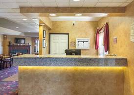 Quality Inn Fairmont 2