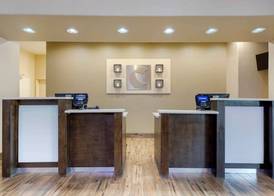 Comfort Inn & Suites Near Six Flags & Medical Center 3