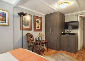 40 Winks Guest House Green Point Cape Town 4