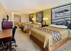 Super 8 by Wyndham Rochelle 5