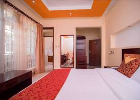 Falcon Heights Hotel 5