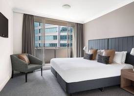 Chatswood Hotel 3