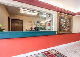 Econo Lodge Dexter 2