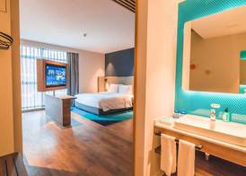 Holiday Inn Express Pengzhou Downtown by IHG 5