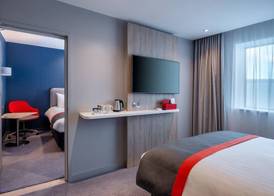 Holiday Inn Express LONDON HEATHROW T4 by IHG 5