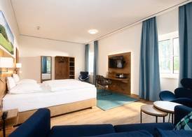 Landhotel Kauzenberg 4