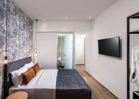 Kipos Boutique Suites 5