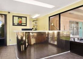 Royal Palace Inn & Suites 2