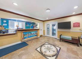 Best Western Harbour Inn & Suites Huntington - Sunset Beach 2