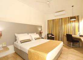 Mumbai Metro - The Executive Hotel 2