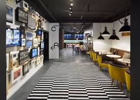 Zoom Hotel 2