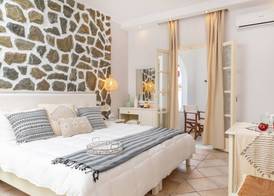 GOLDEN COAST NAXOS 5