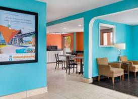 Howard Johnson by Wyndham Chattanooga Lookout Mountain I-24 3