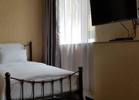 Redline Hotel 5