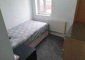 Homestay in Walsall 5