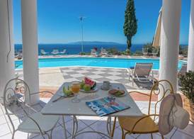 Garbis Villas & Apartments 4