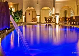 Parasol Luxury Hotel & Suites Adults Only 3