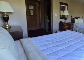 Bertram Inn at Glenmoor 3