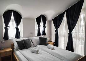 Bloom Inn 5