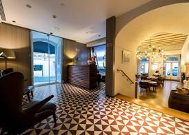 Lisboa Carmo Hotel 2
