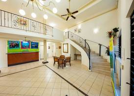 Cairns Queens Court 4
