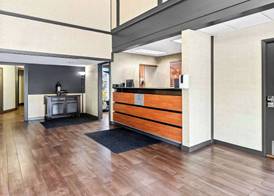Red Lion Hotel Portland Airport 5