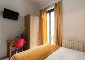 Hostal Josefina-Gran Vía 5