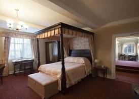 Corse Lawn House Hotel 4
