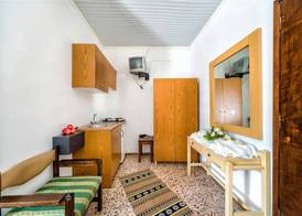 Harmony Hotel & Studio 3