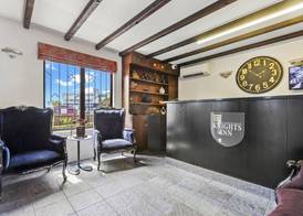 Knights Inn 3