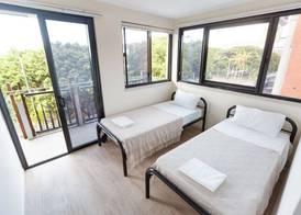 Global Backpackers Youth Hostel 4